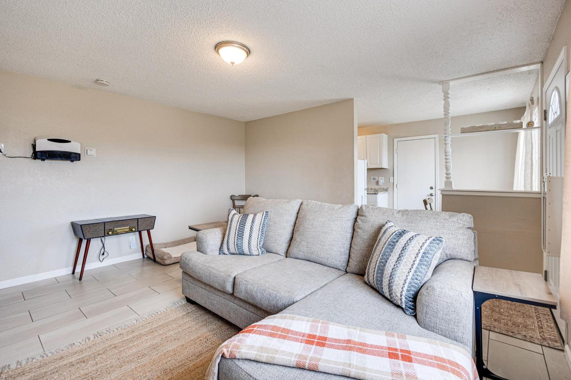 Convenient Joshua Tree Apartment - Walk To Town! Esterno foto