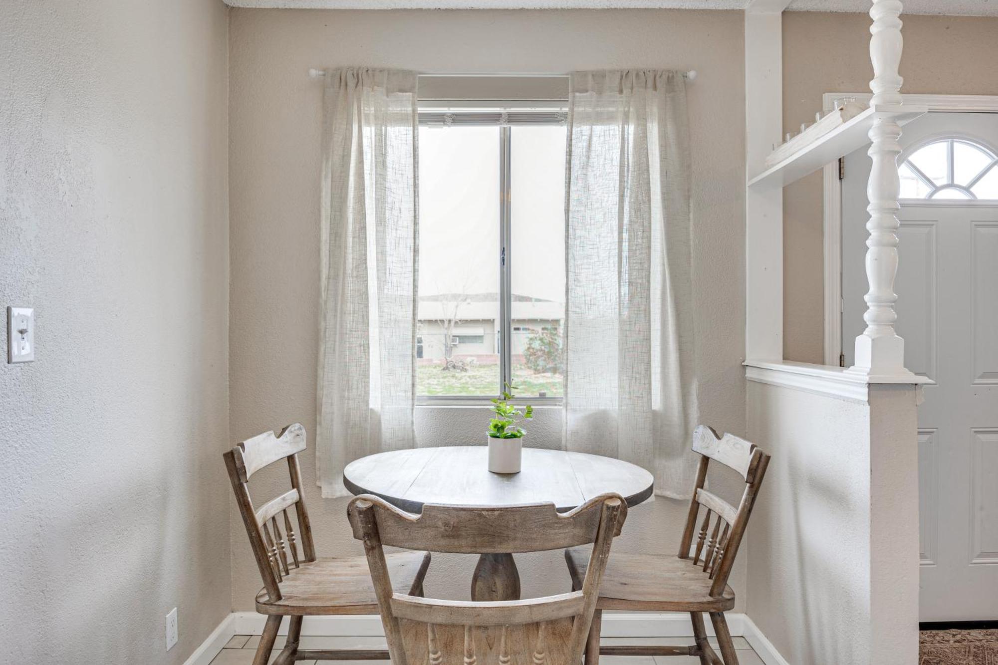 Convenient Joshua Tree Apartment - Walk To Town! Esterno foto